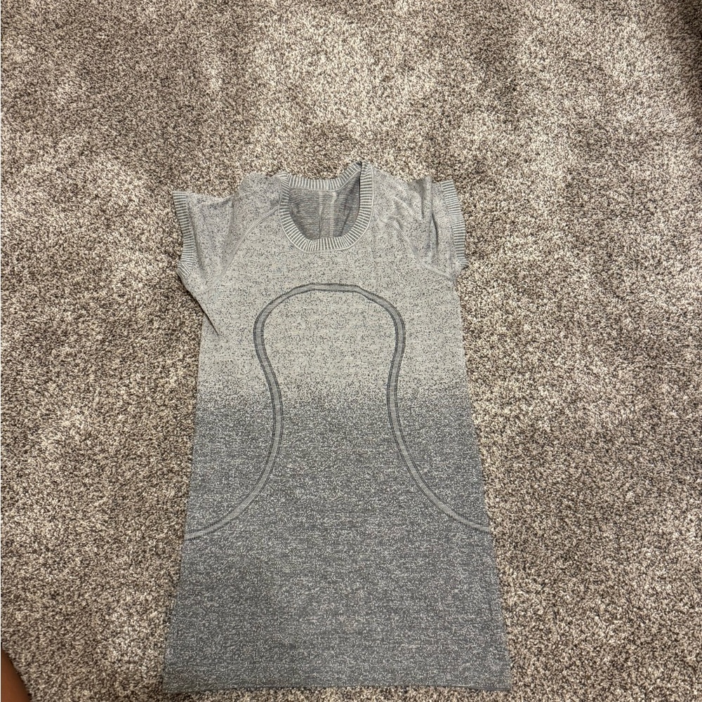 lululemon athletica Gray ombré swiftly tech Short Sleeve